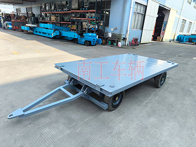 3吨小型牵引半岛（中国）一站式服务平台 全挂车4I.jpg