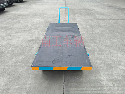 3吨小型半岛（中国）一站式服务平台 带橡胶垫工具车3I.jpg